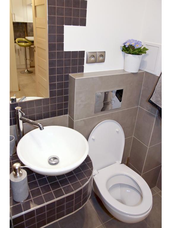 Srebrna Warsaw Apartment Ngoại thất bức ảnh